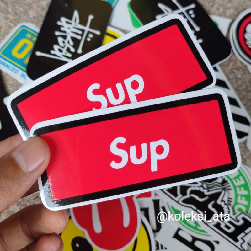simple supreme stiker distro