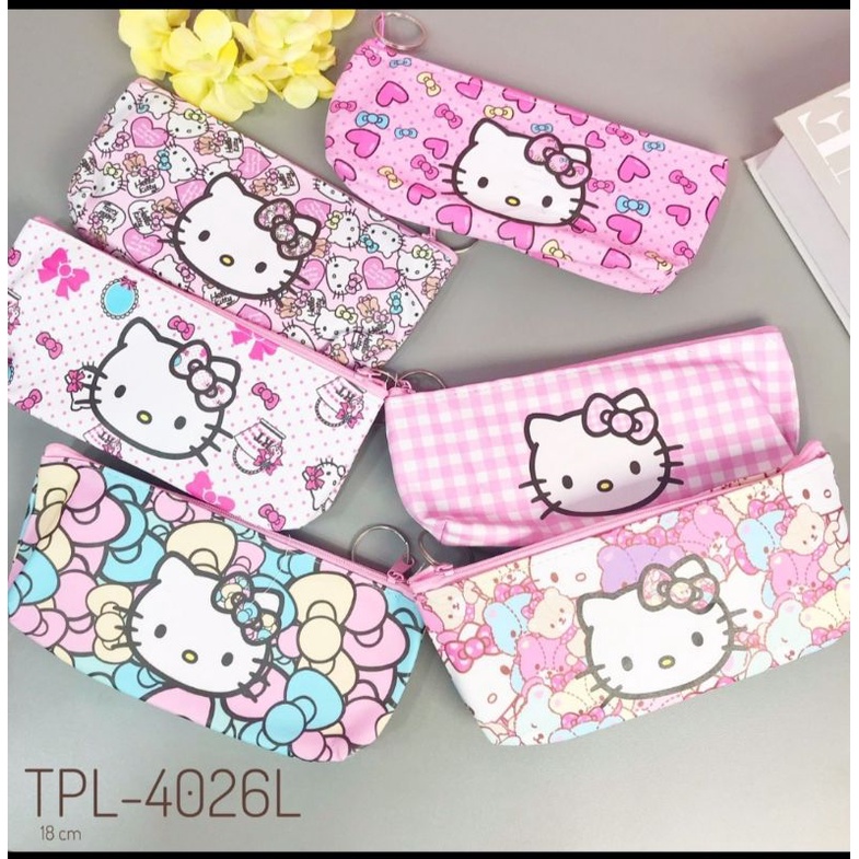 

Tempat pensil / Kotak pensil Hello kitty