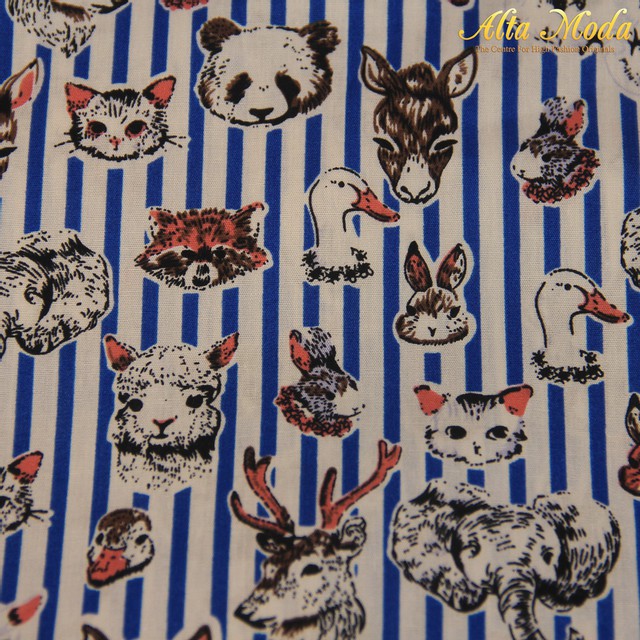 

Alta Moda Katun Biru Putih Motif Animal (1M)