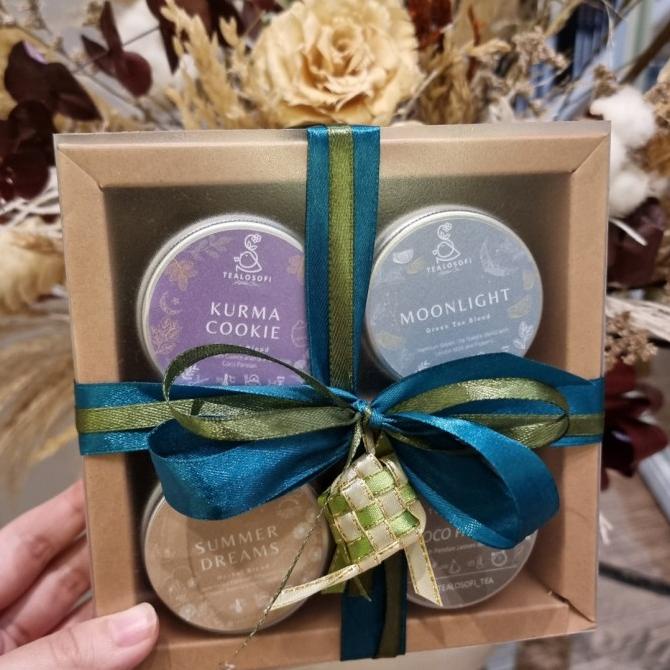 

Four Season Tealosofi - Tea Gift in Box - Souvenir Hampers Teh Kado