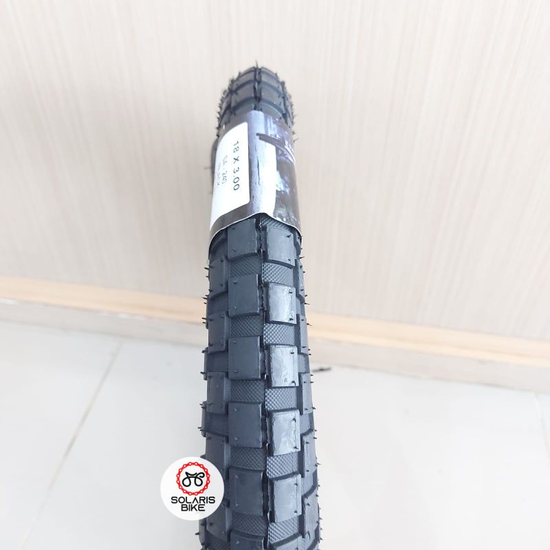 Ban Luar Sepeda BMX Fatbike Ban Besar 18 x 3.0 Delium