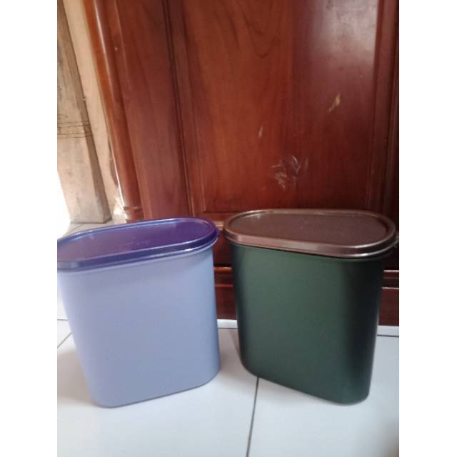 LARGE OVAL STORAGE TULIPWARE