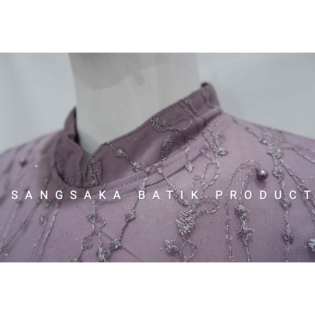 Kebaya Tunik / Tunik Brokat / Kebaya Modern / Kebaya tile / Kebaya Favorite / Batik Couple / Kebaya Sanghai