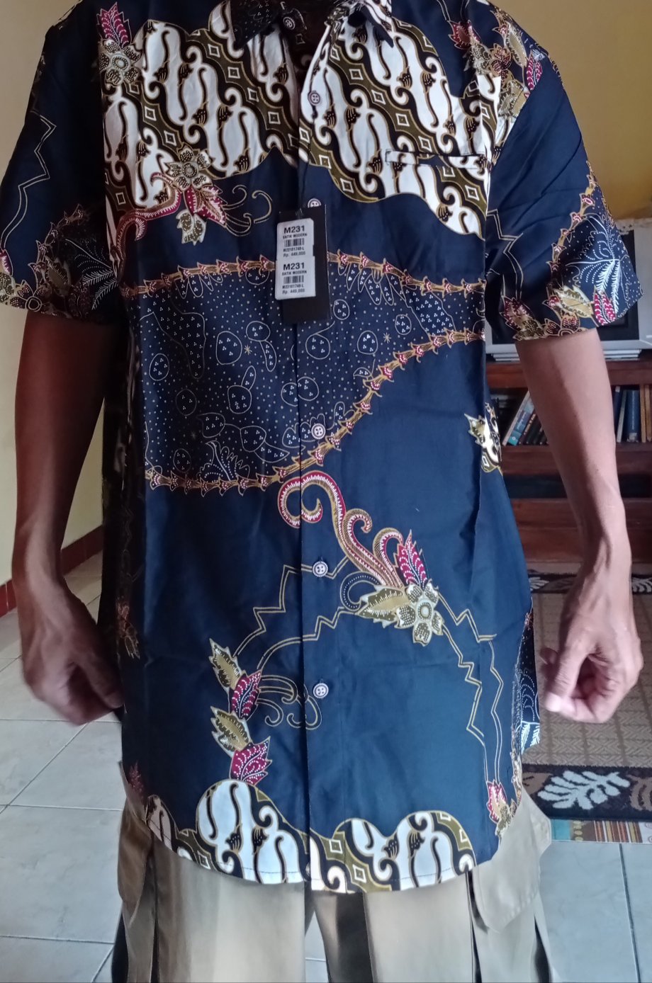 M231 Kemeja Pria Batik Pendek Navy 1748a
