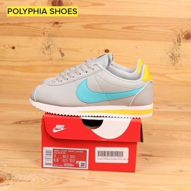 NIKE CORTEZ CLASSICS PREMIUM ORIGINAL / SEPATU WANITA RUNNING GREY