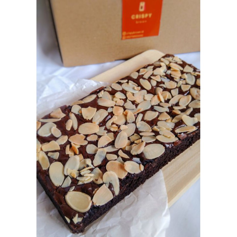 

Full Almond Brownie