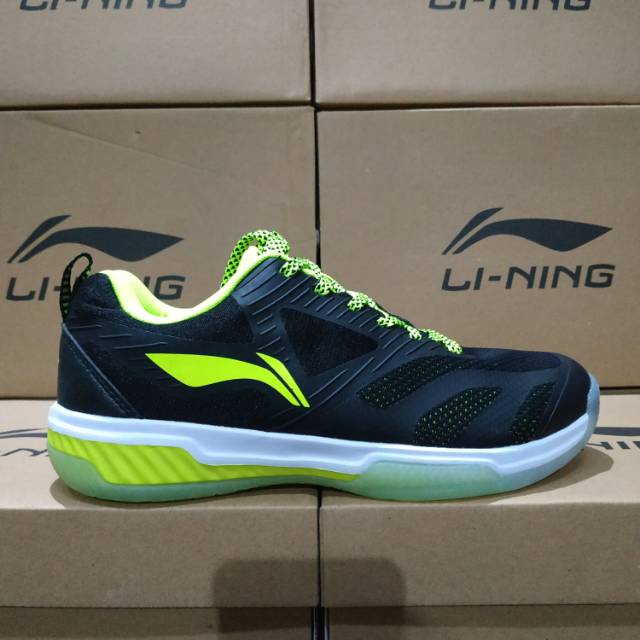 Sepatu Lining dual cloud 3