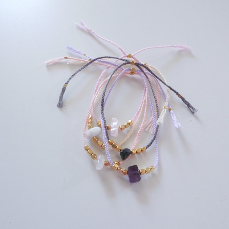 glass beads bracelet in Rose pink (gelang kepang/ gelang boho)