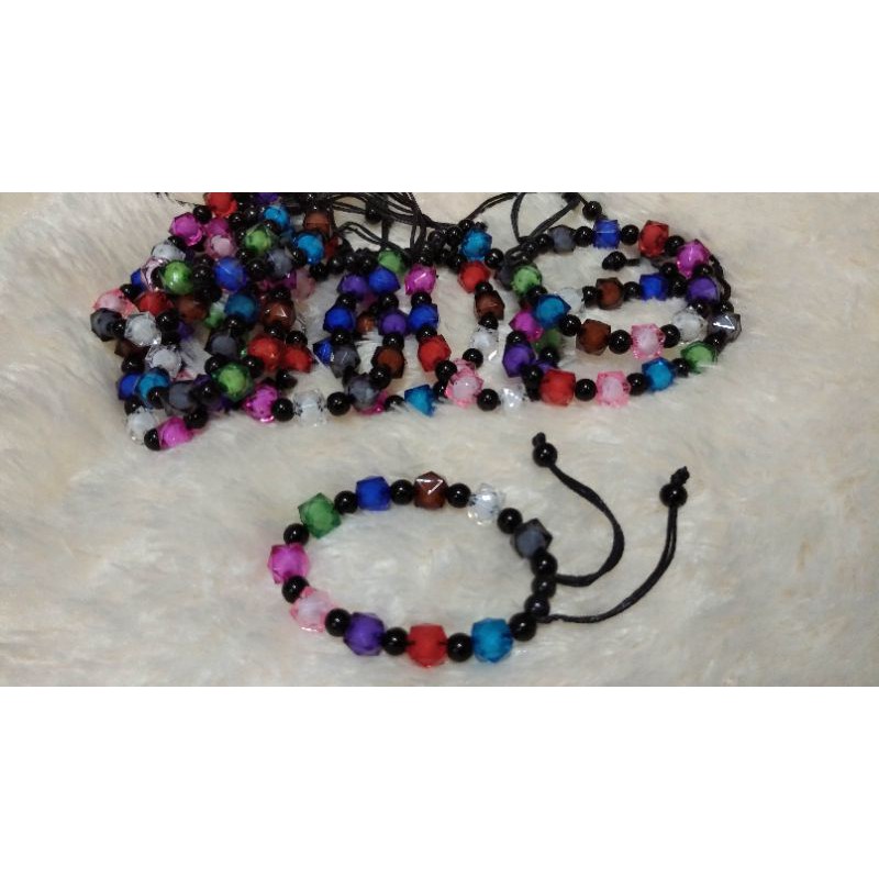 gelang serut monte kristal kotak