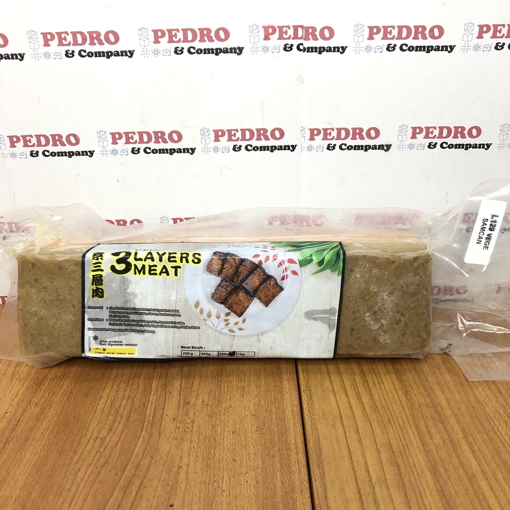 

FROZEN Vegetarian 3 layer meat kotak 500 gram - lapis daging vege