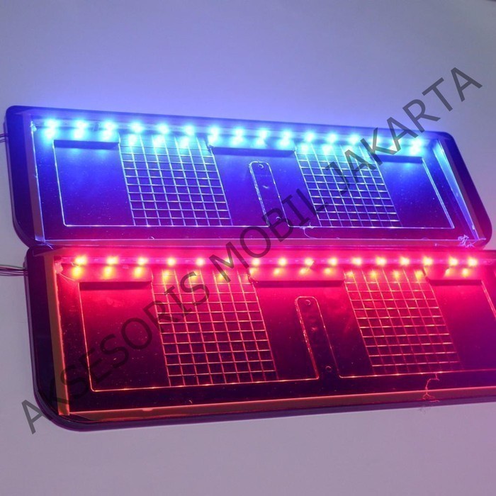 FRAME TEMPAT PLAT NOMOR MOBIL XPANDER AKRILIK LAMPU BIRU REM MERAH