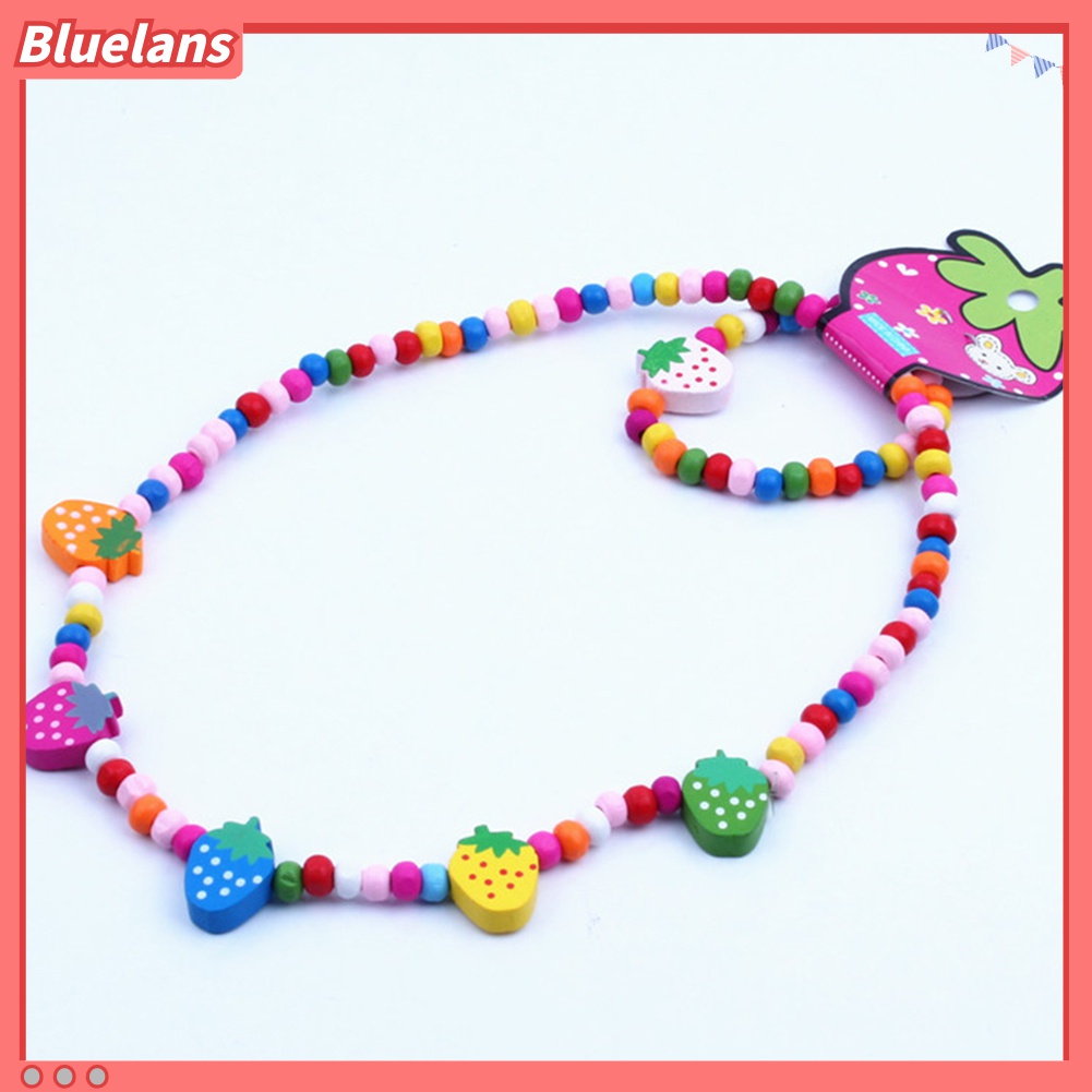 2pcs / Set Gelang Kalung Elastis Bahan Kayu Aksen Manik-Manik Strawberry Untuk Anak