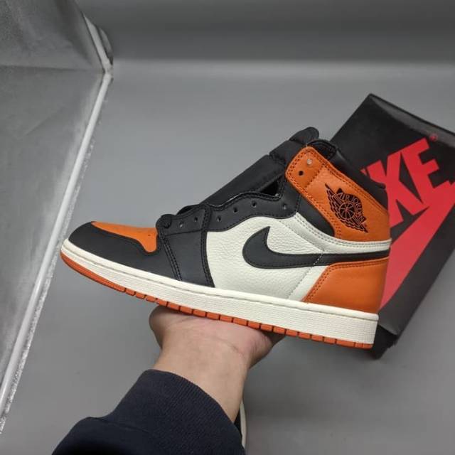 Nike Air Jordan 1 high shattered backboard pk god