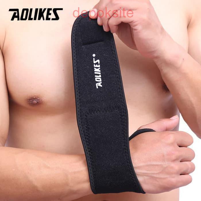 AOLIKES 1 PAIR 1030 Adjustable Self heating Tourmaline Wrist Support Terapi Penghangat Lengan Tangan