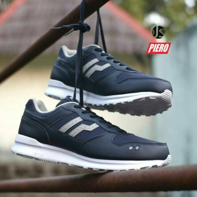 SEPATU SNEAKERS PIERO JOGGER - INSIGNIA/WHITE