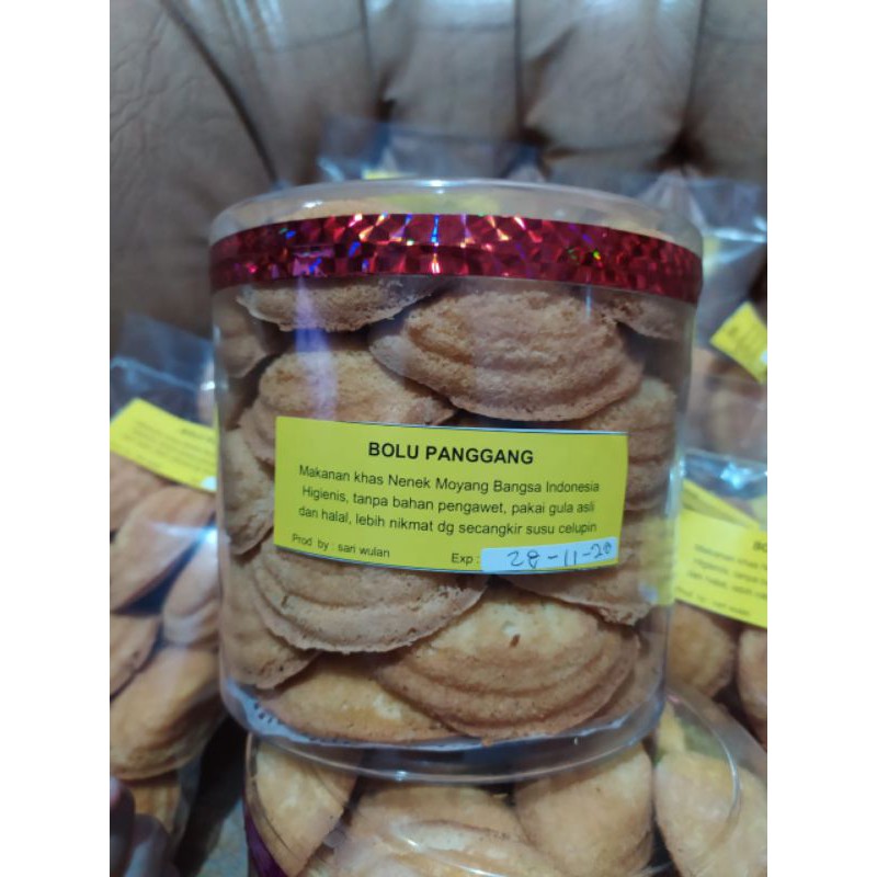 

Bolu panggang toples