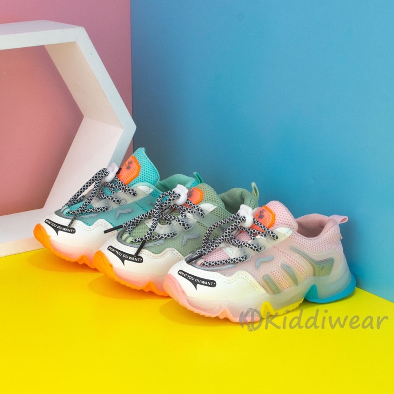 (HZ) Sepatu led anak HZK52