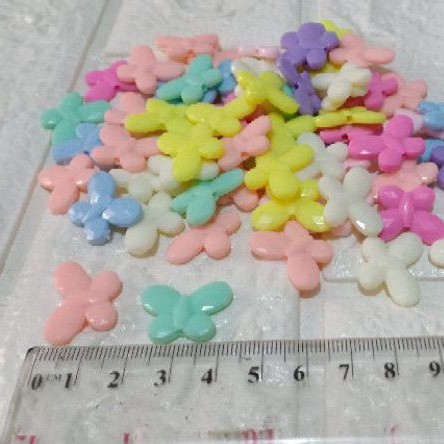 

Mote model kupu warna pastel 10000