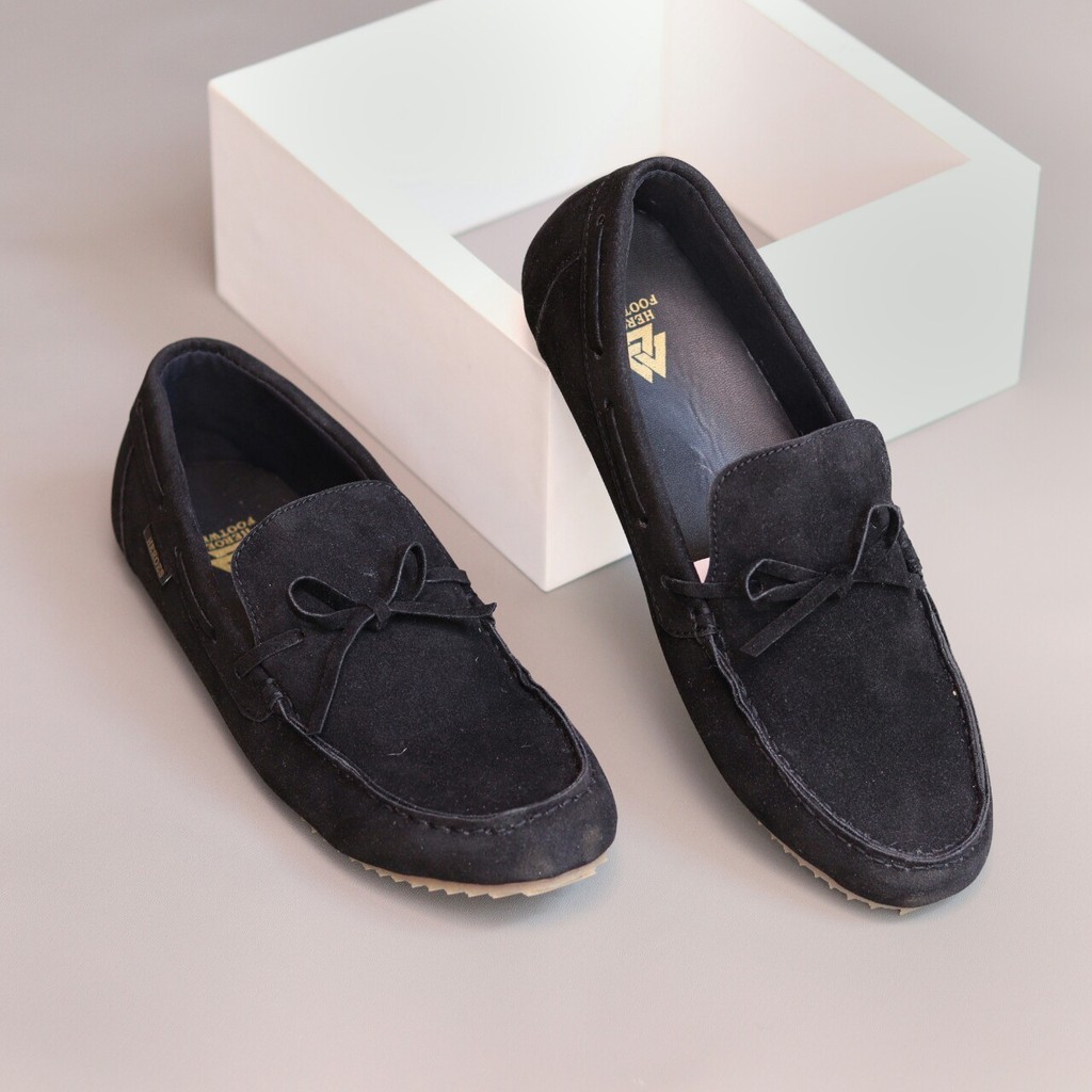 SEPATU CASUAL SLIP ON PRIA MULES SANTAI FORMAL KANTOR PESTA GEREJA KASUAL MOCCASIN PANSUS COWOK ORIGINAL SUEDE HITAM CREAM TRENDY MURAH SLOP SELOP TERBARU