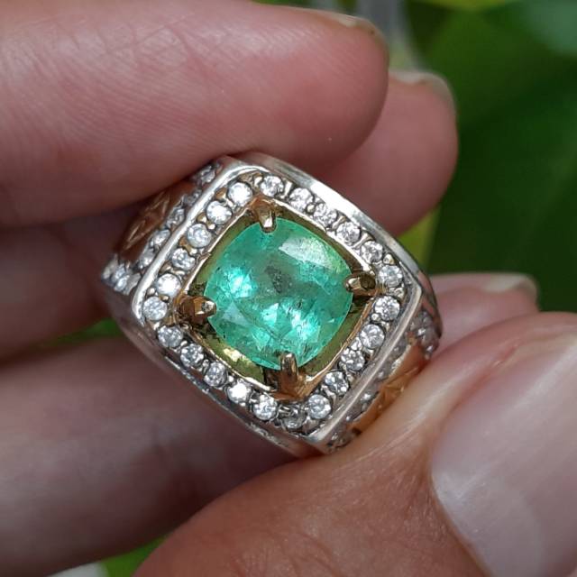 Natural jamrud colombia