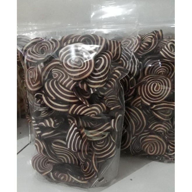 

Cemilan Snack Kuping Gajah