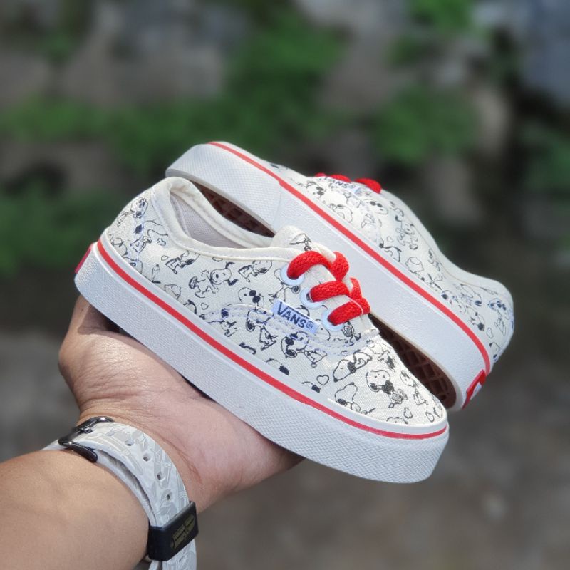 SEPATU ANAK SLIP ON / AUTENTIK MOTIF SNOOPY