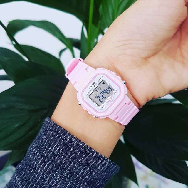 Jam tangan Casio LA20W original Sporty