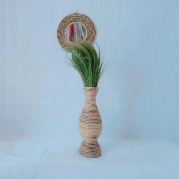 vas bunga tempat bunga pot bunga rotan guci rotan 50 cm