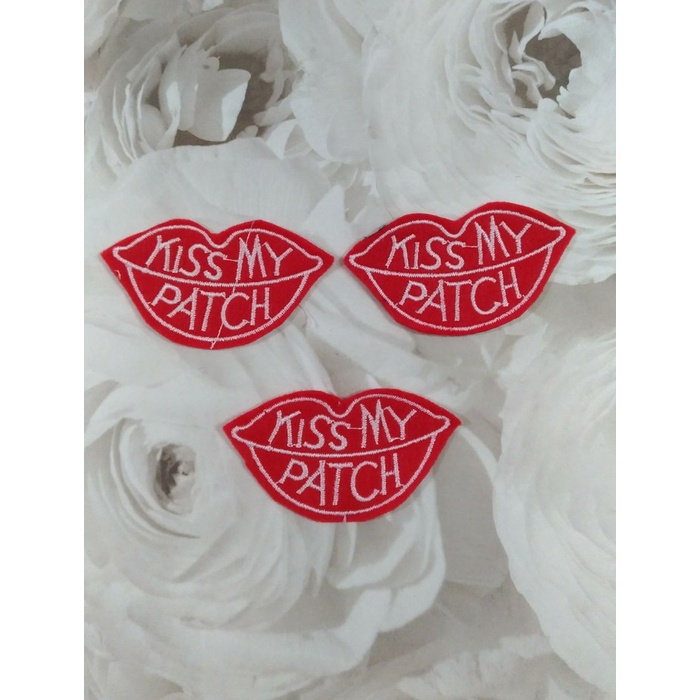 Patch Bordir Bibir / Aplikasi Jahit Bibir / Emblem Bibir