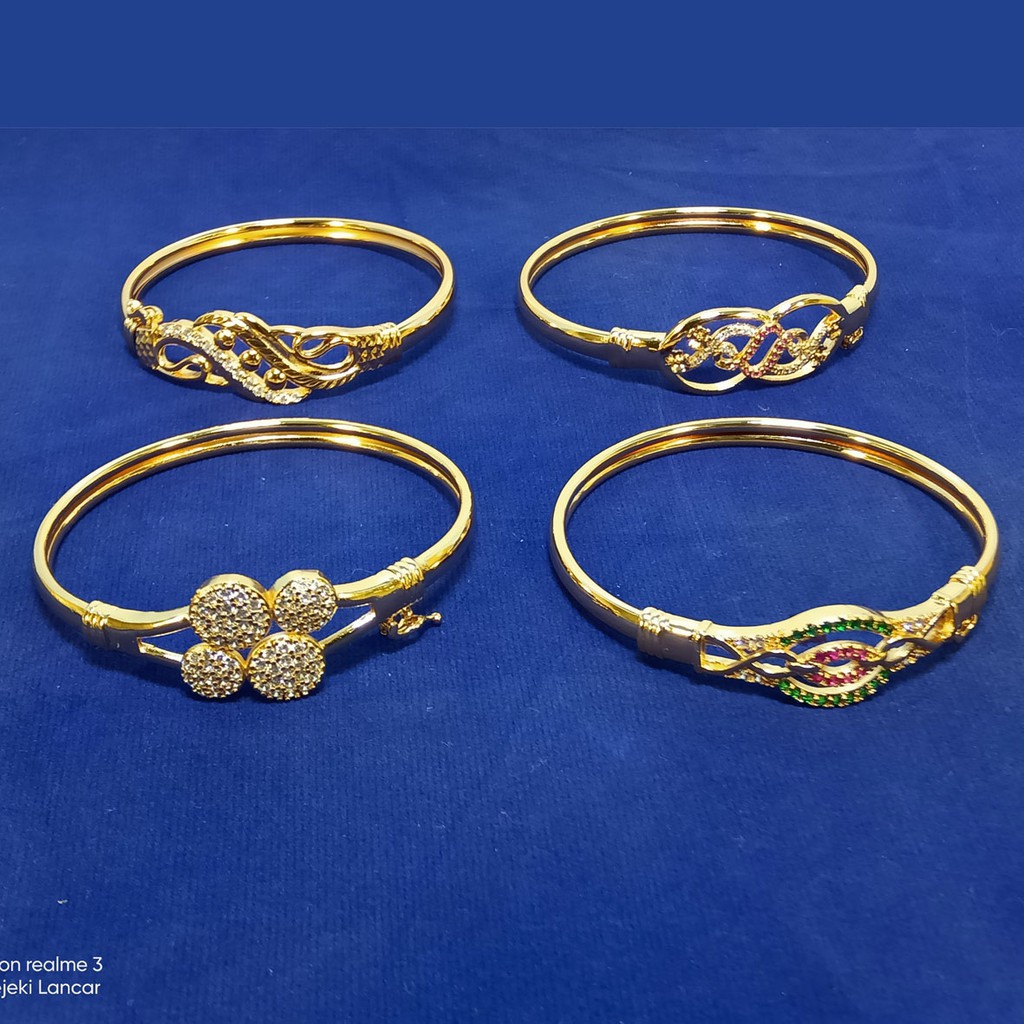 GELANG PERMATA LAPIS EMAS 18K (random)