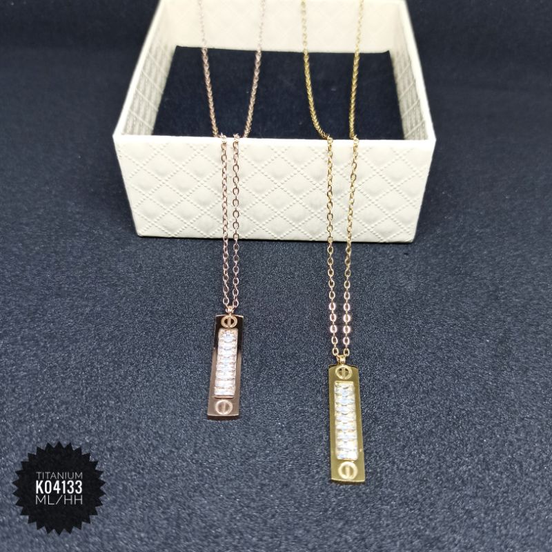 Kalung Titanium Plat Zircon K04133