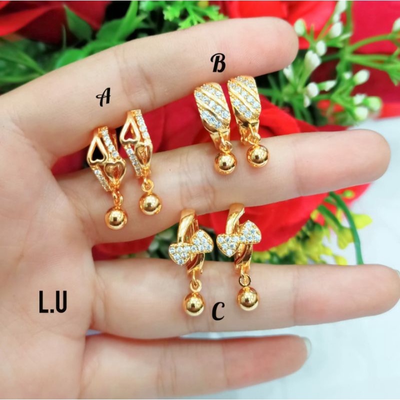 Anting Jepit Dewasa Permata Zircon Berbagai motif perhiasan wanita Gold dan Silver limited edition