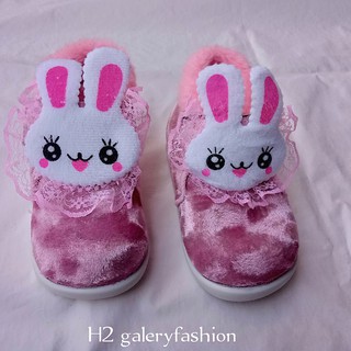 Sepatu anak perempuan usia 1 s d 3 tahun motip kuping Sepatu anak perempuan usia 1 s d 3 tahun motip kuping