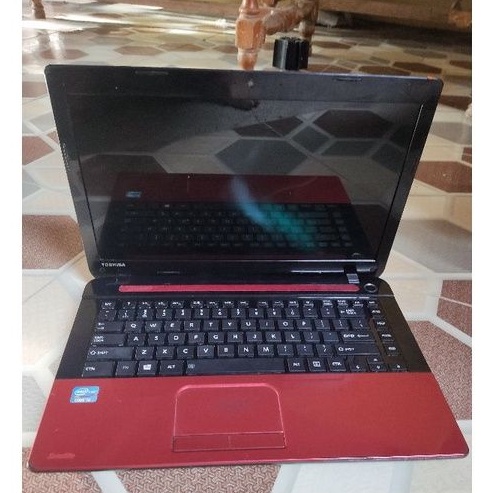 LAPTOP TOSHIBA CORE I3 RAM 4/500