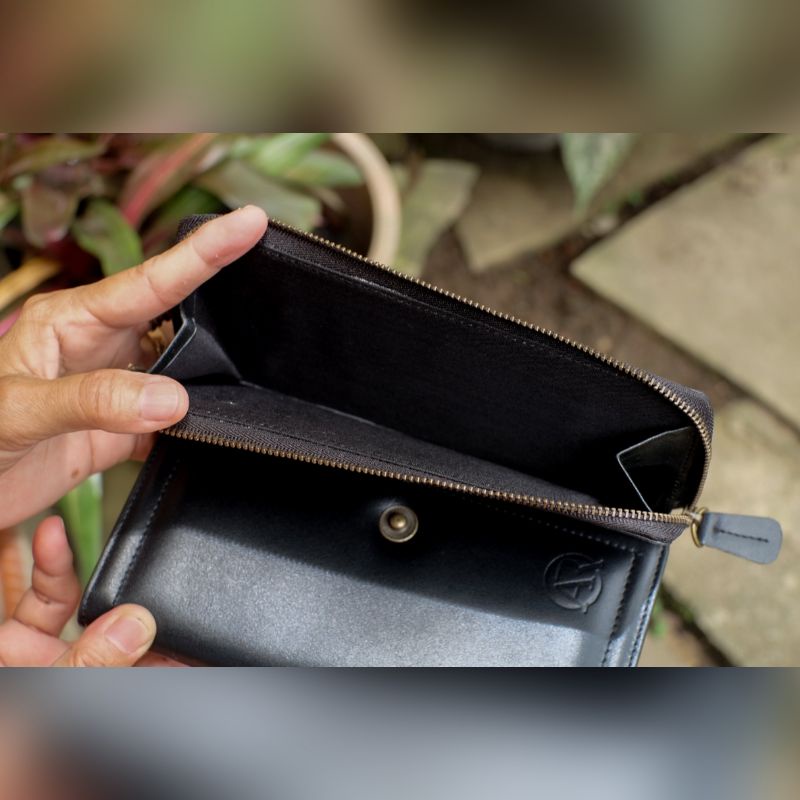 Dompet Kulit Asli Unisex Andira Wallet