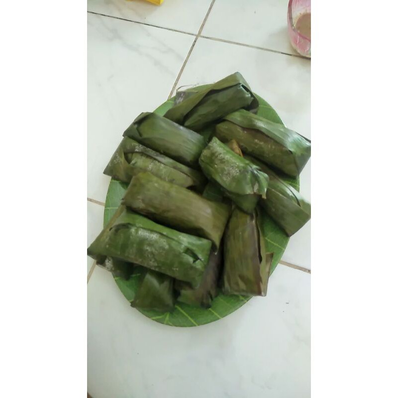 

lontong isi