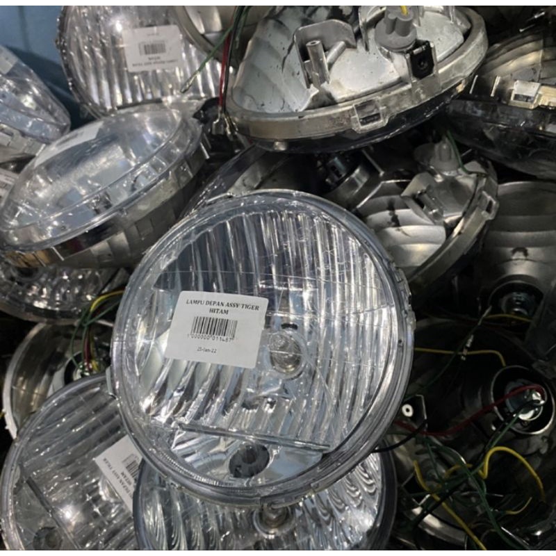 Reflektor Tiger Revo Ninja SS standart lengkap Soket dan dop