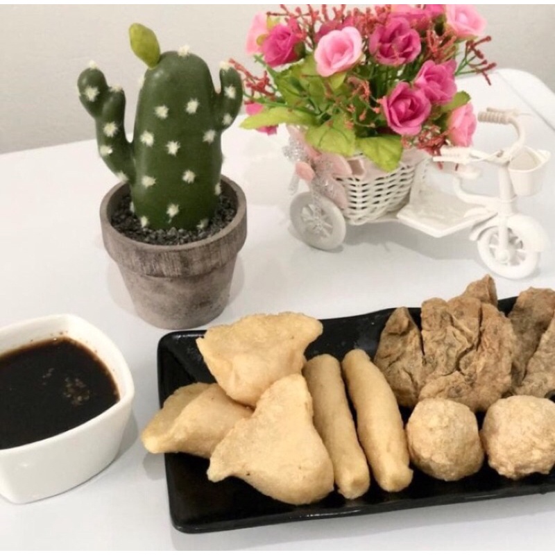 

Pempek Mahira