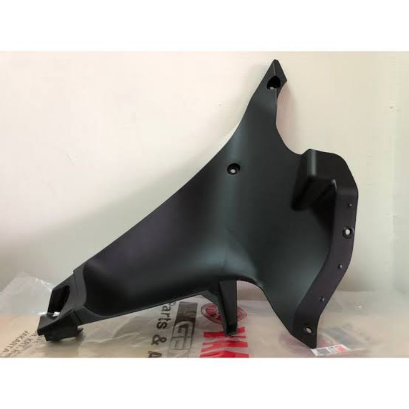PANEL INNER 1 SEBELAH KIRI ORIGINAL YAMAHA R15 V3 / PANEL, INNER 1 BK6-F836K-00