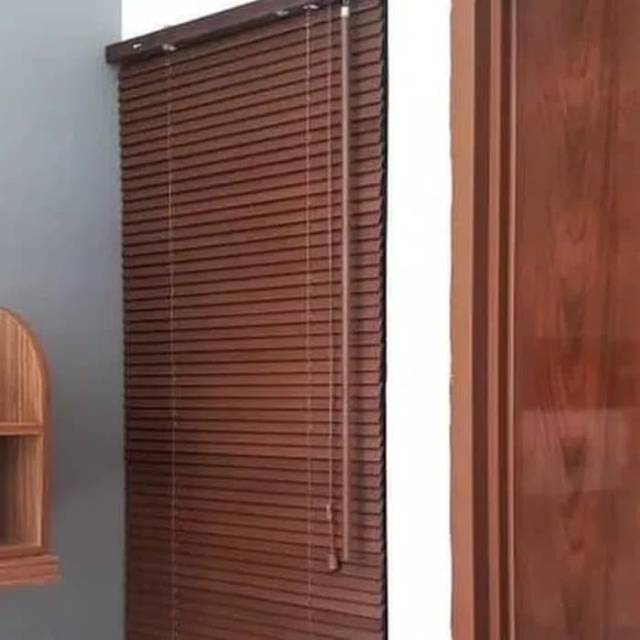 Krey kayu horizontal blind decorasi decor tirai gorden hordeng korden gordyn rumah kantor jendela