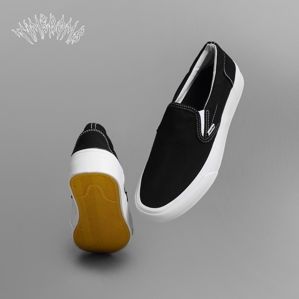 SEPATU TIMEBOMB VULCANIZED | SLIPON BLACK - WHITE-1