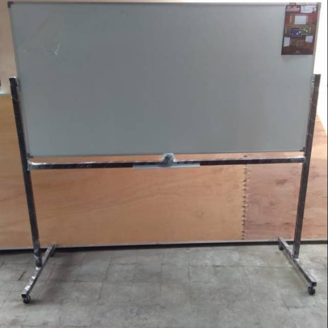 

White board 2 muka + kaki/standart uk 240 x 120 cm.