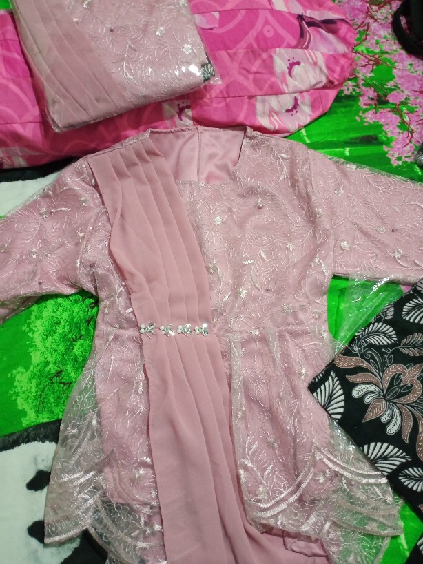 Maura Couple - Sania Ruffle Batik Couple Ori Ndoro Jowi Dnt Garansi Termurah Shopee - Couple Anjelad