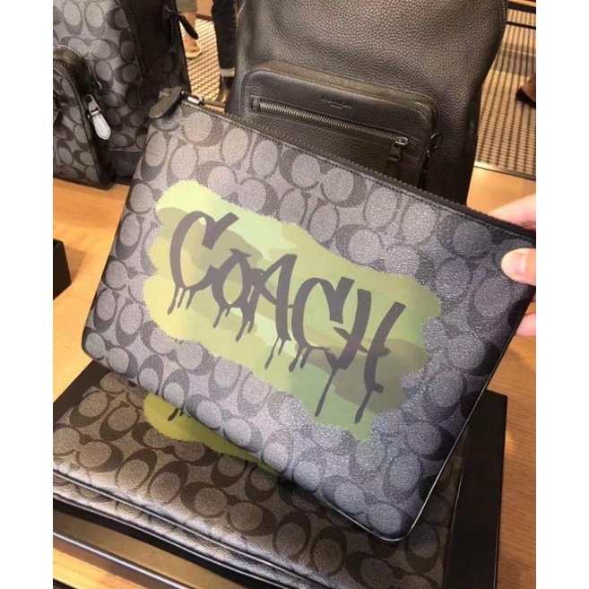 Coach Pouch/Clutch Bag Graffiti in Signature (31515)