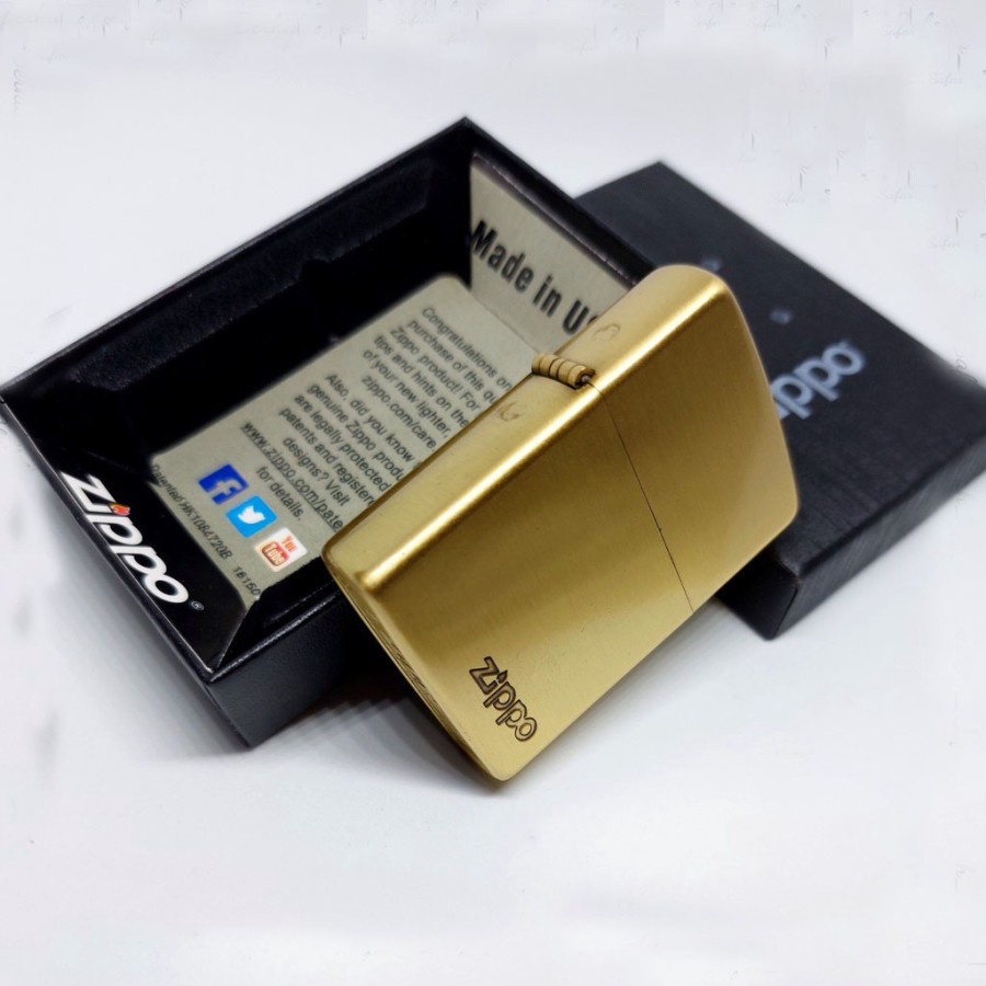 Korek Api Zippo Gold Matte Logo Zippo Premium