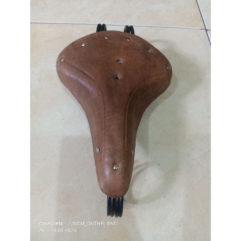 SEDEL KULIT ONTHEL GELUNG KONDE - SEDEL SEPEDA ONTHEL - SADLE GELUNG KONDE SEPEDA JADUL OTHEL