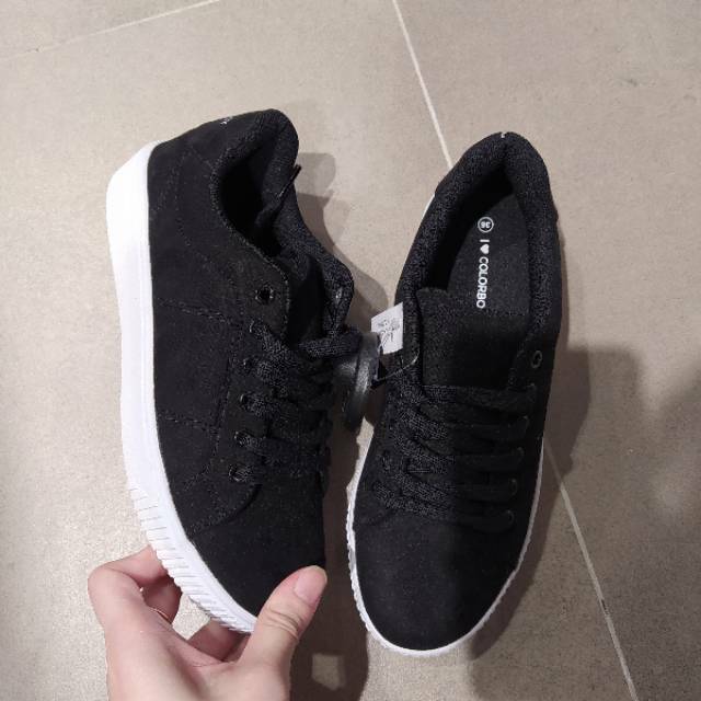 Sepatu sneakers wanita basic colorbox