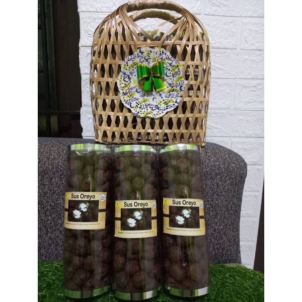 Paket Hampers Lebaran Kekinian Keju Brekele dan Soes Oreyo