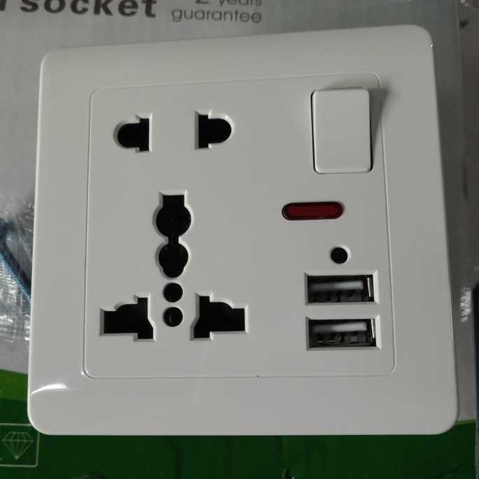 Stop Kontak Colokan Listrik Universal UK EU US 2 Port USB OnOff Switch