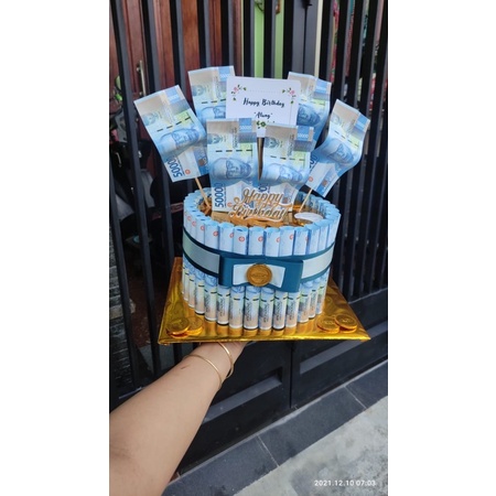 money cake uang mainan